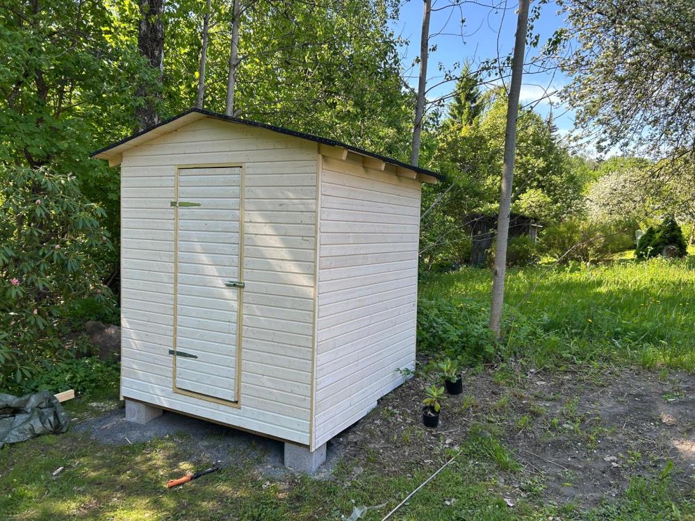Pihavajan rakennus.