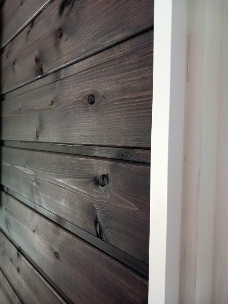 Rintamamiestalon paneeliseinä