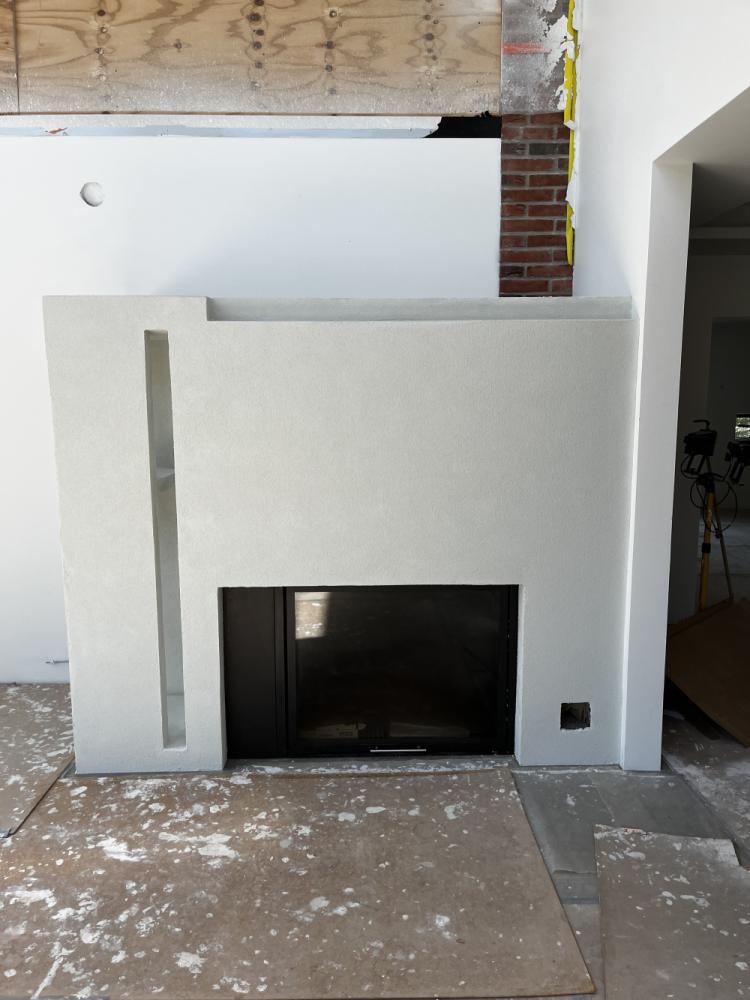 Tiilestä muurattuja takkoja