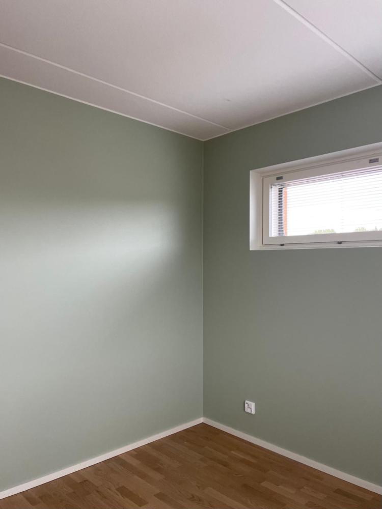 Makuuhuoneen maalaus