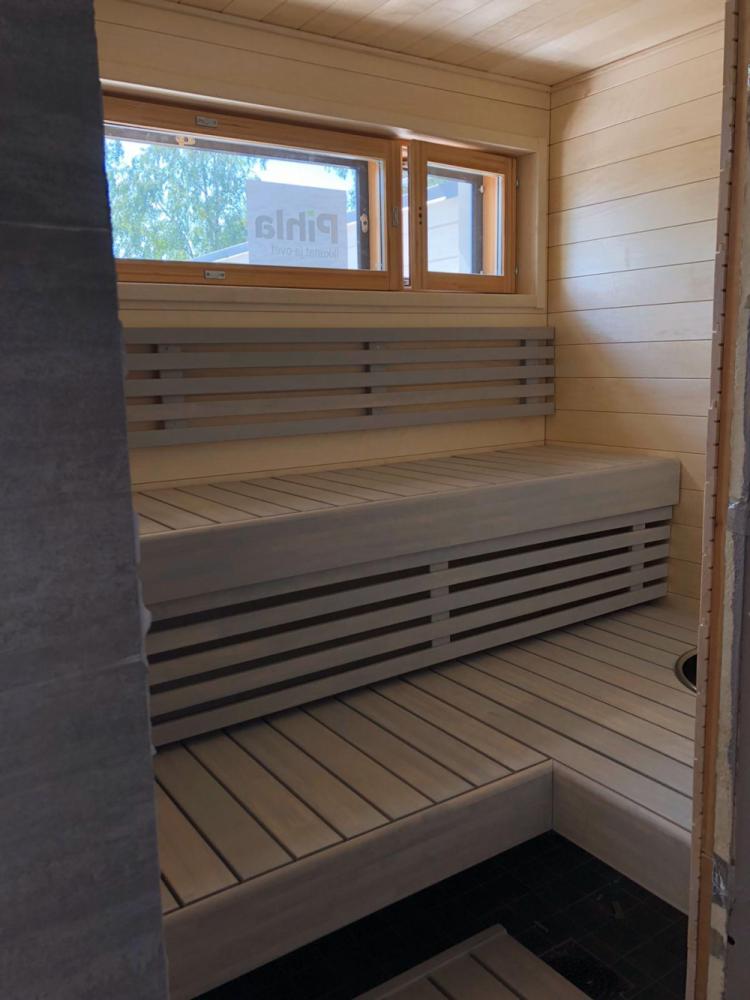 Saunanlauteiden asennus