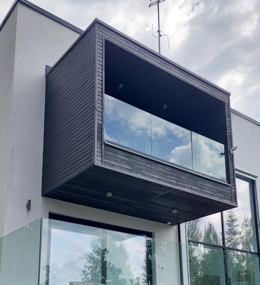 Painting external wooden parts