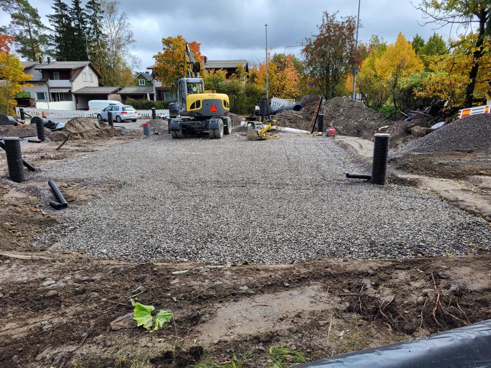 Uranuksentie 2, Helsinki – Maanrakennus-, salaoja- ja hulevesiurakka