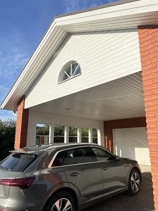 Tiilitalon puuosien maalaus, Jyväskylä