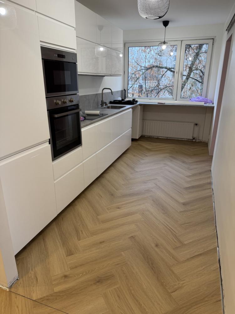 Kalanruoto-vinyylin asennus