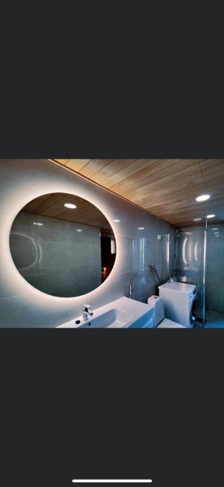 Kylpyhuone, Jätkäsaari 2019