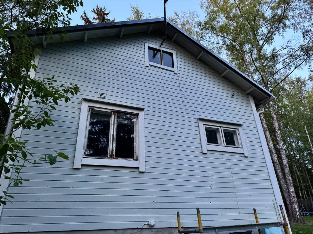 Omakotitalon maalaus