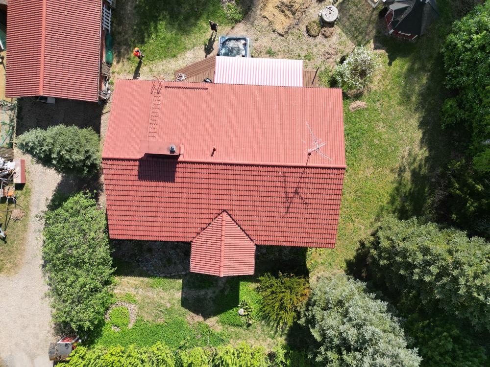 Tiilikaton maalaus