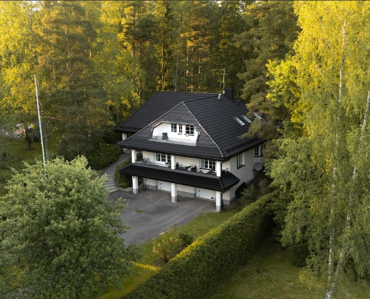 Tiilikaton pesu ja pinnoitus