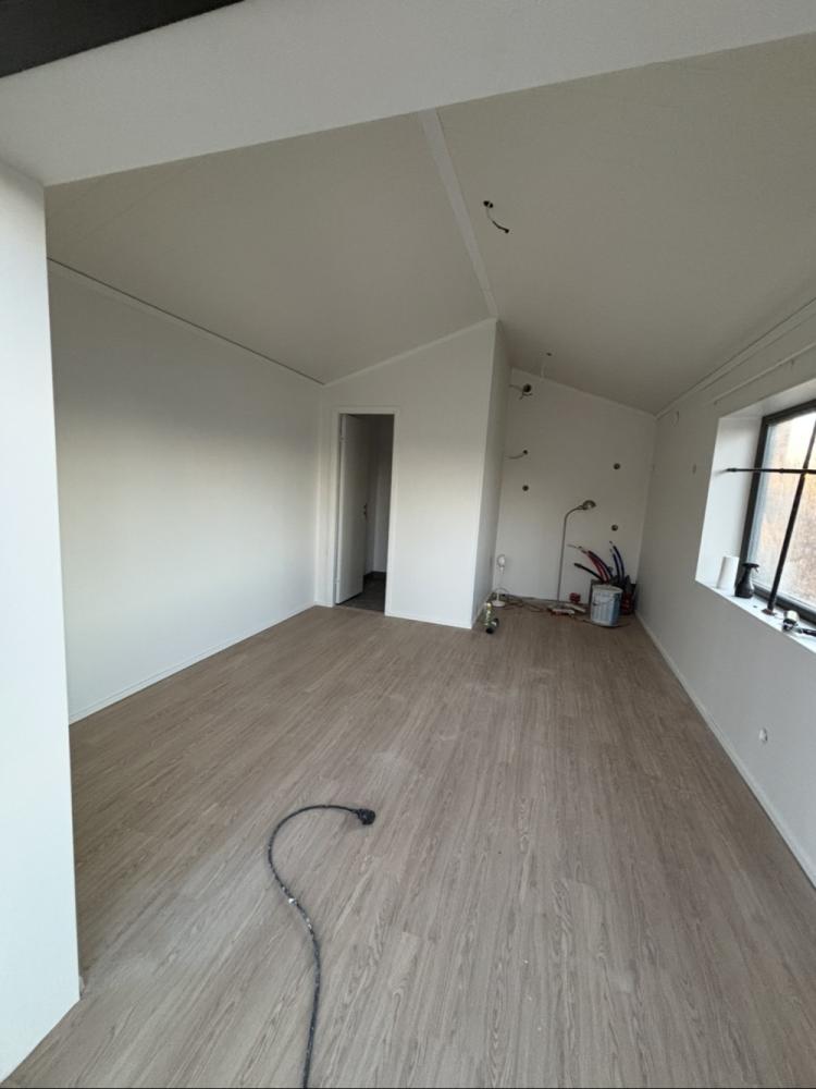 Autotallin täysi saneeraus harrastetilaksi