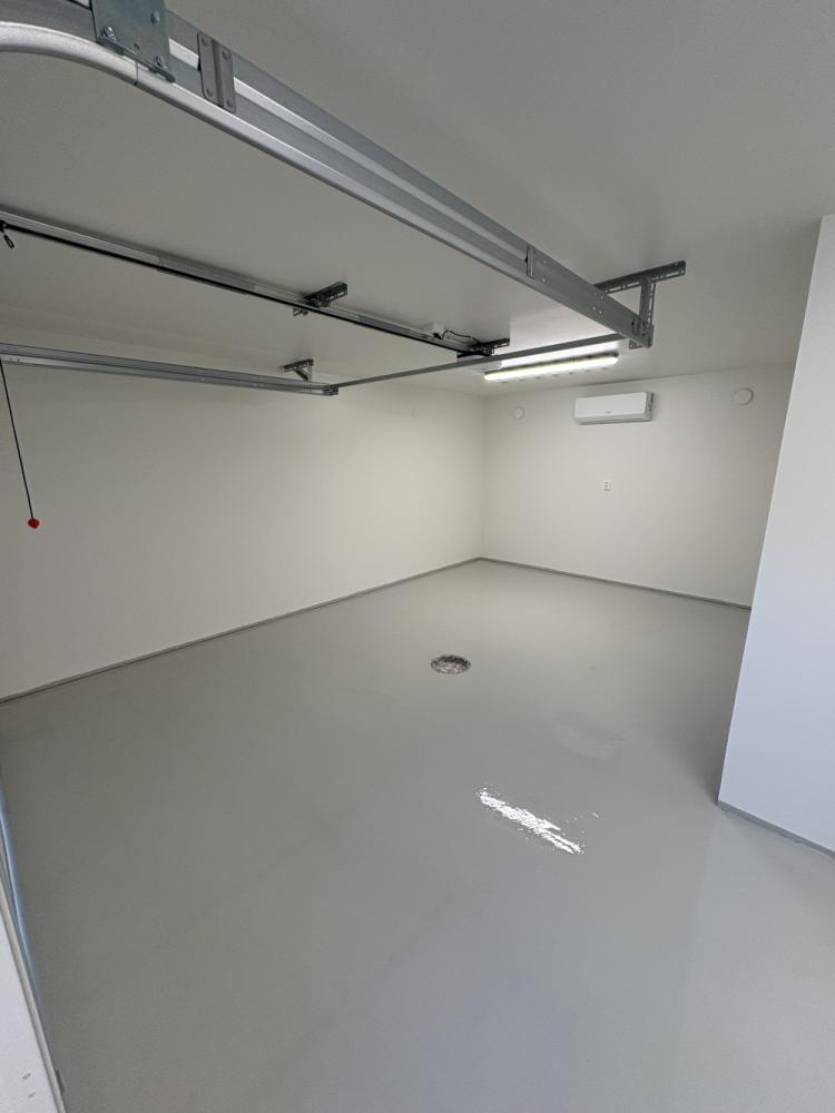 Autotallin epoksipinnoitus