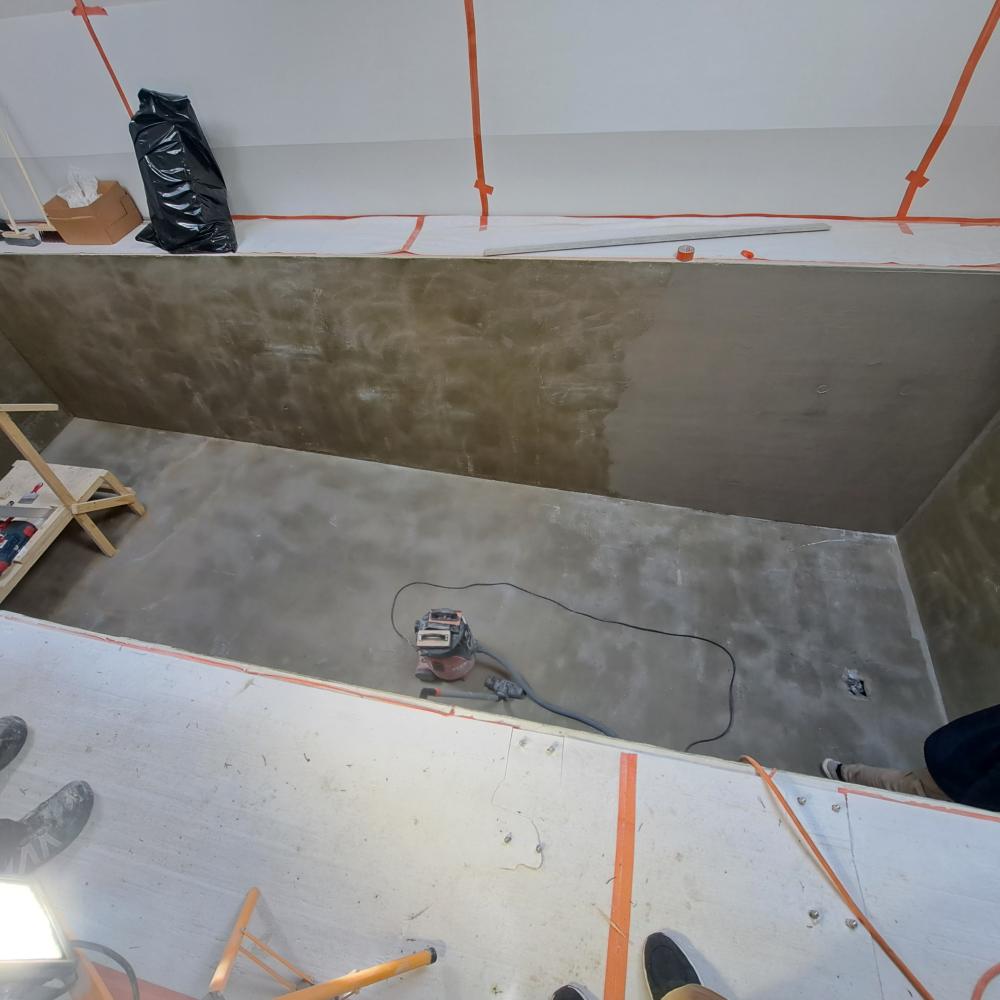 uima-altaan remontti