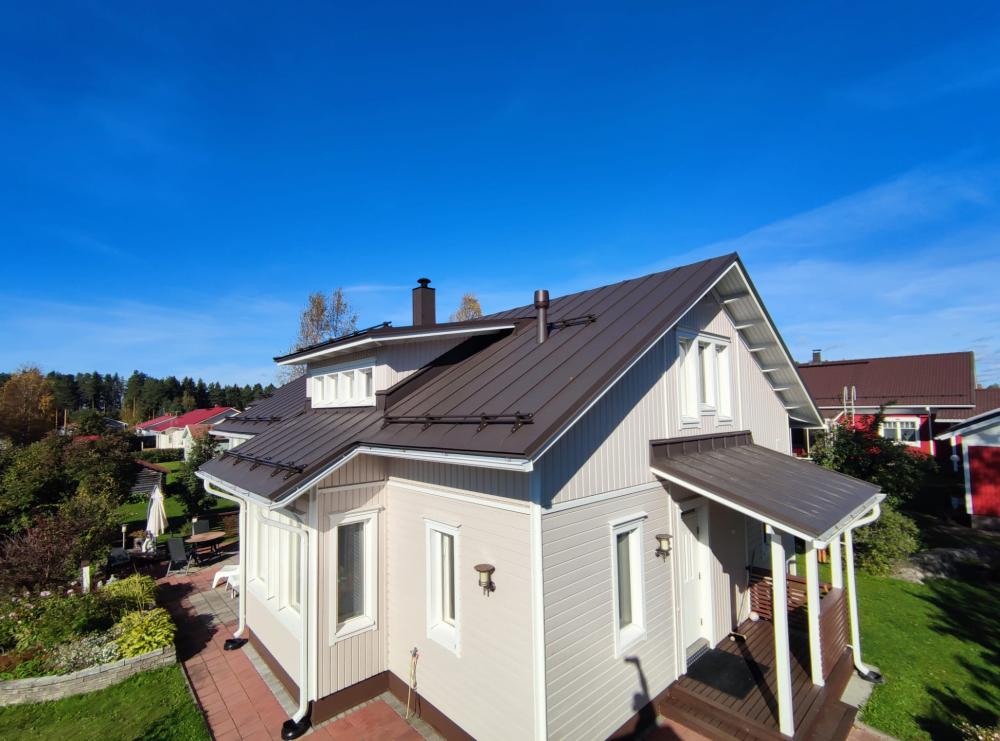 Konesaumakatto Ylivieskaan.