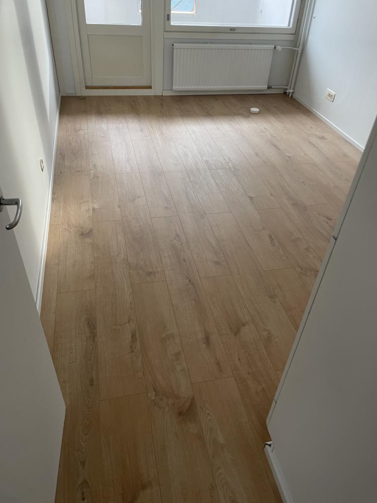 Huoneiston pintaremontti lattiat, katto ja seinät