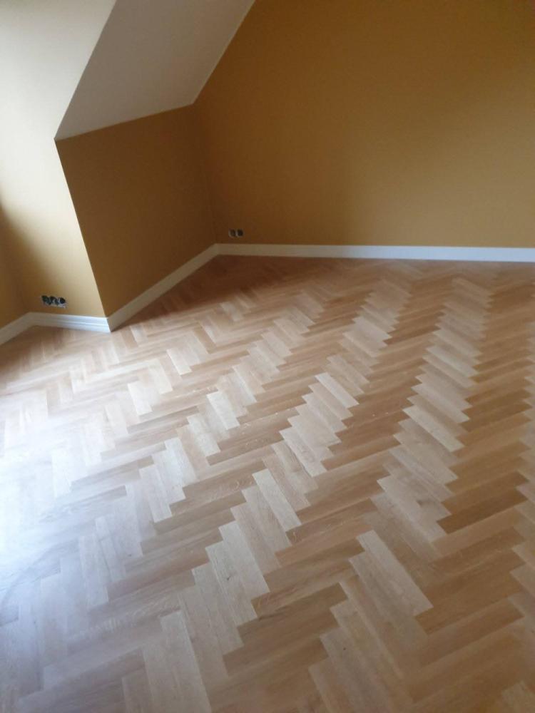 Kalaruotoparketin asennus