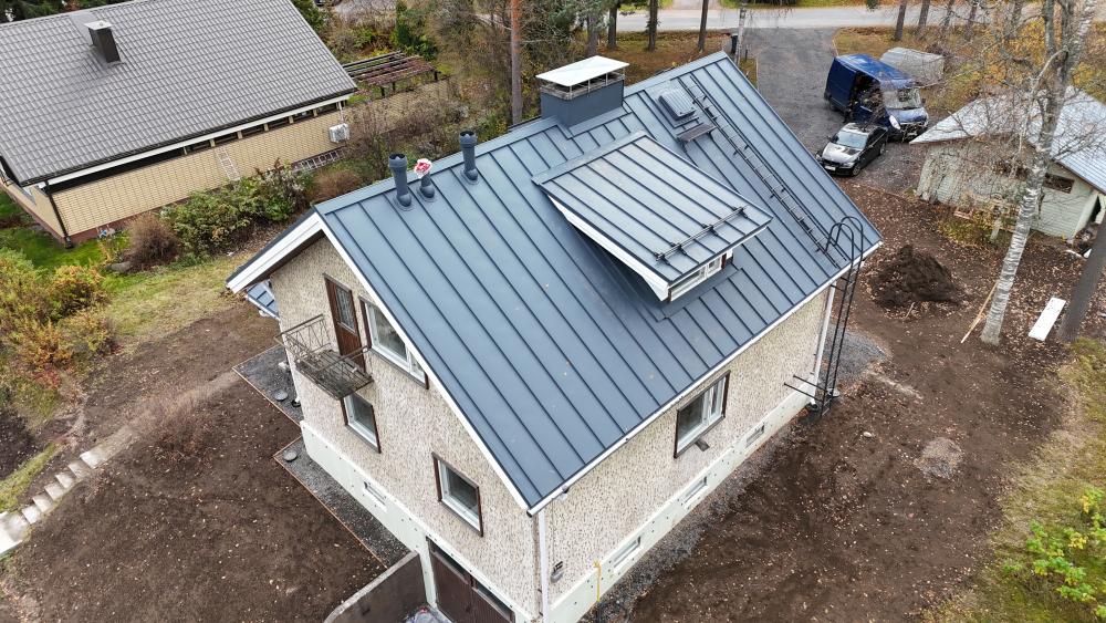 Rintamamiestalon kattoremontti