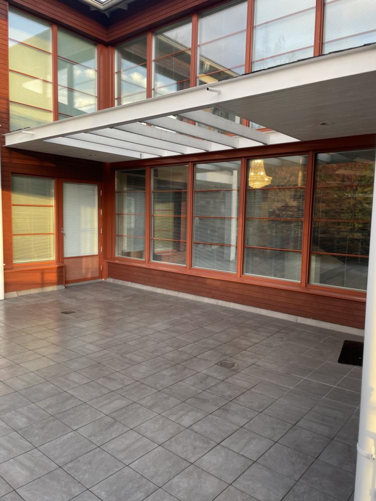 Ulkokatoksen purku/rakennus / 4kpl