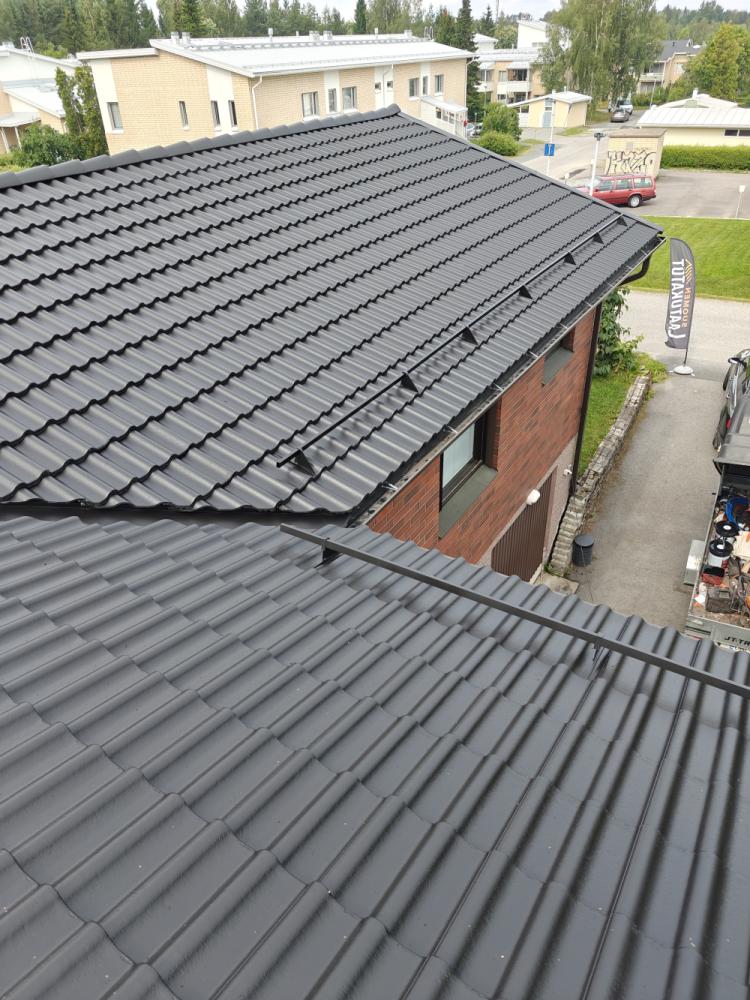 Tiilikaton pinnoitus