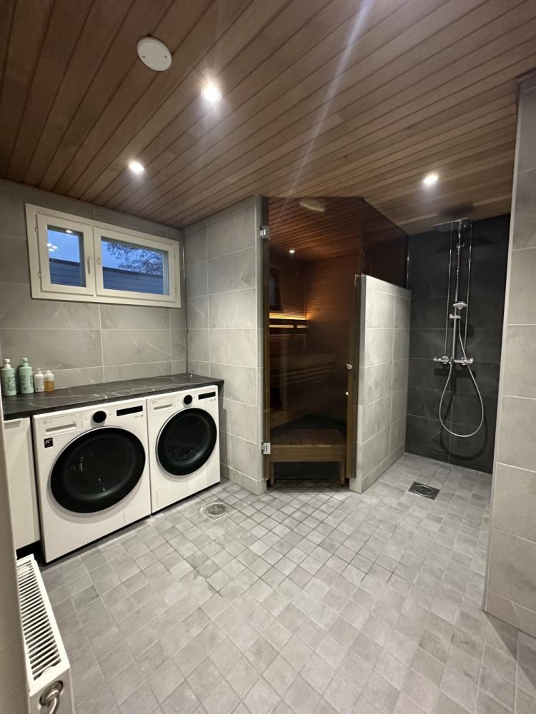 Kylpyhuone- ja saunaremontti – täydellinen muodonmuutos