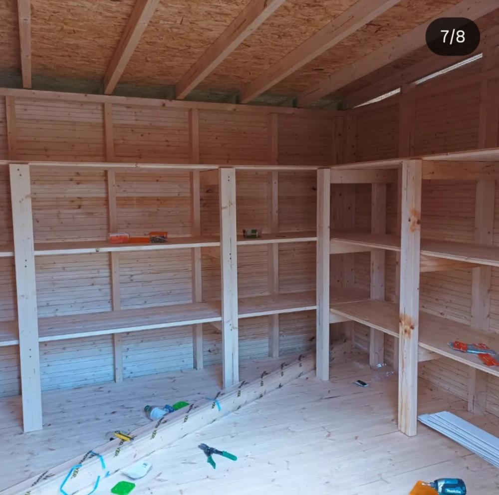 Asiakkaan mittojen mukaan suunniteltu ja toteutettu 12m2 pihavarasto.