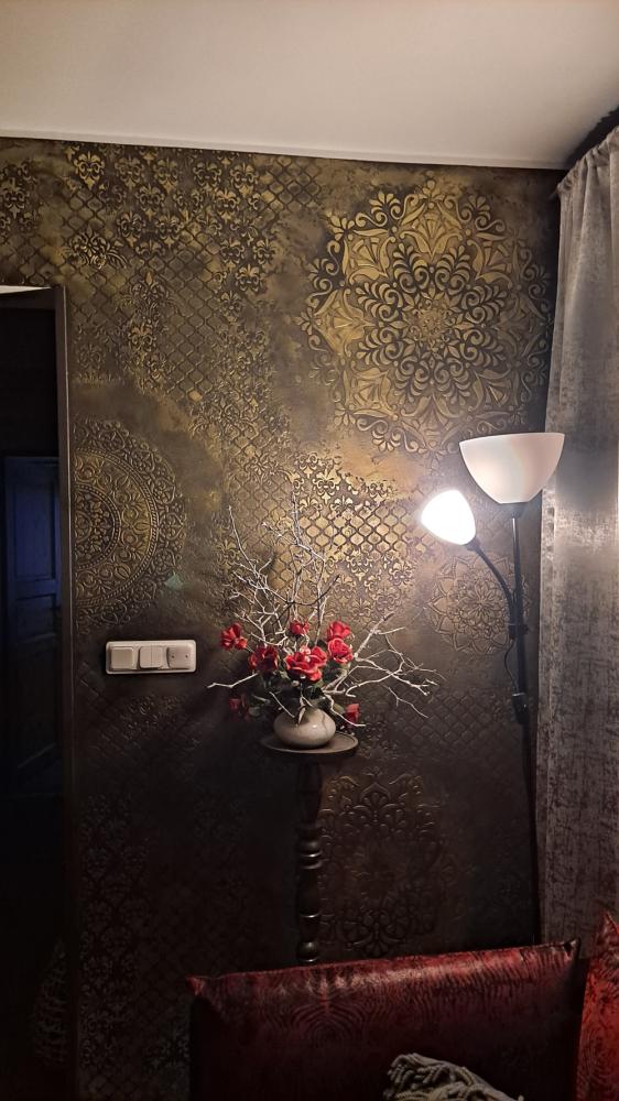 Tehosteseinät olohuoneseen.