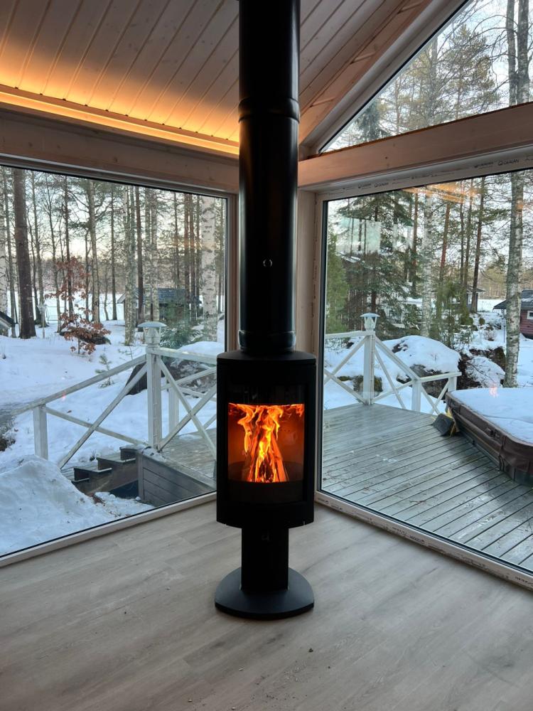 Takan ja ikkunoiden asennus