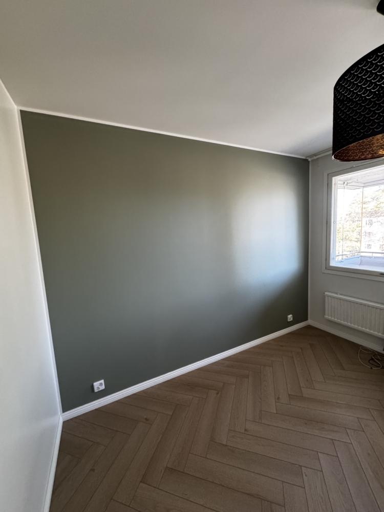 Tehosteseinän maalaus