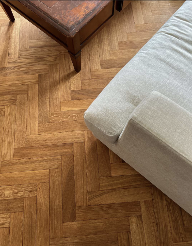 Kunnostimme kalanruotoparketin hionnan ja pintakäsittelyn avulla Ullanlinnassa