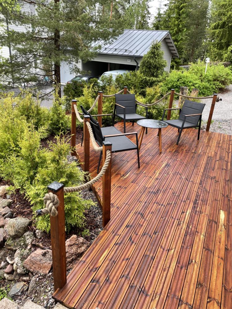 Uusi terassi+ tuijien istutus+pohjatyöt