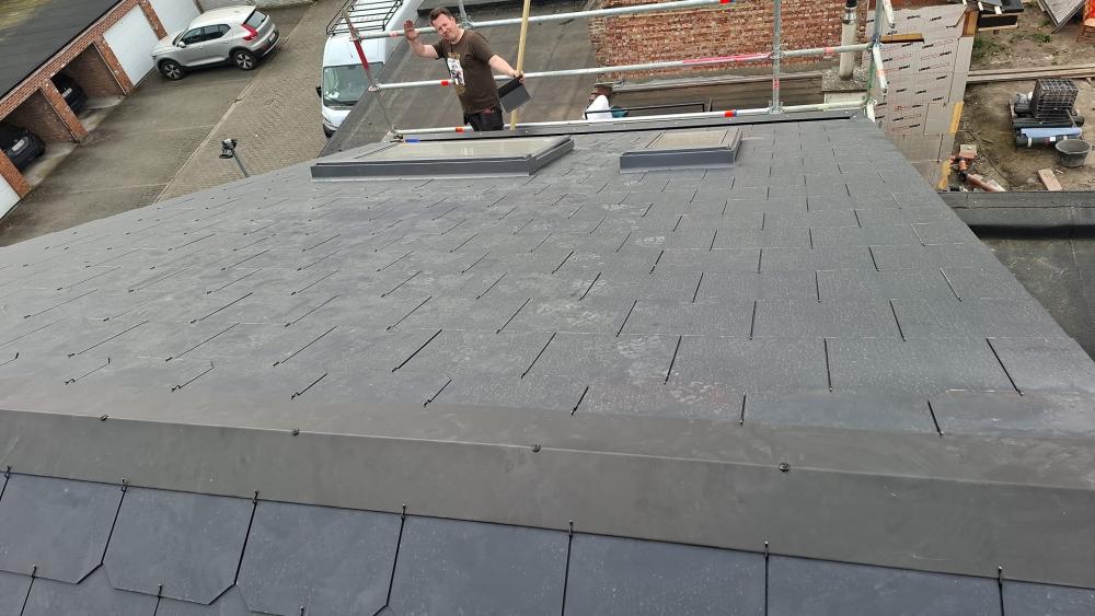 Kattoremonti, fabricated slate sarking roof.
