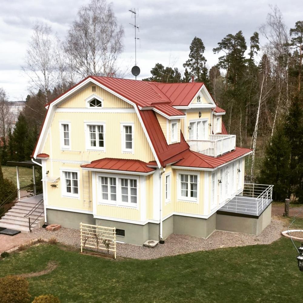 Puuosien huoltomaalaus