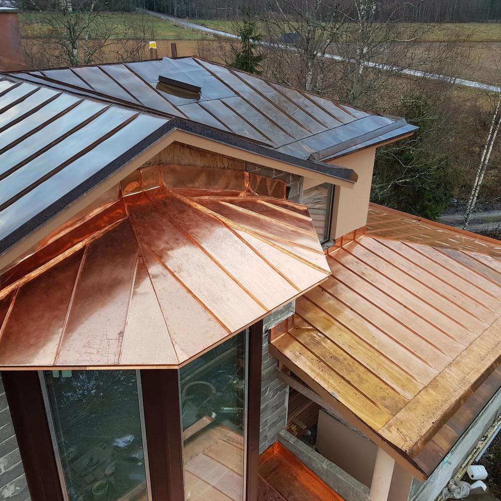 Kuparikaton asennus uuteen omakotitaloon