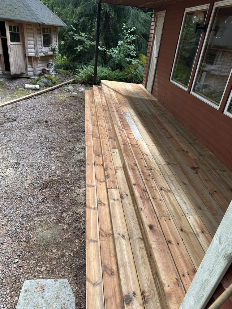 Terassi asiakkaan mökille