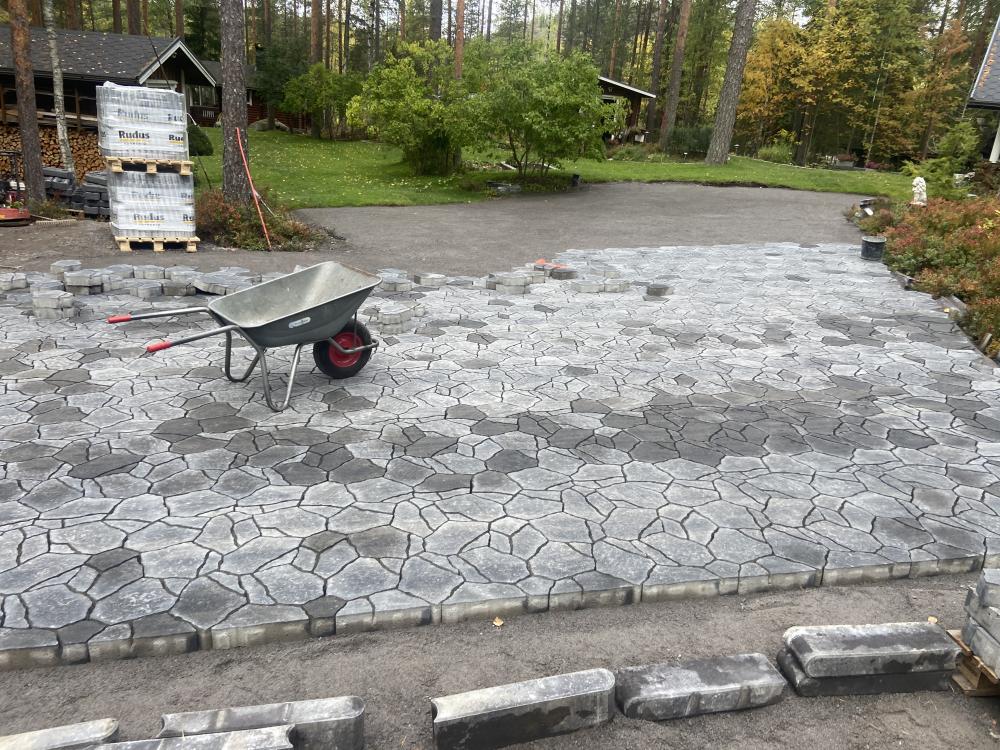 Pihakivityöt