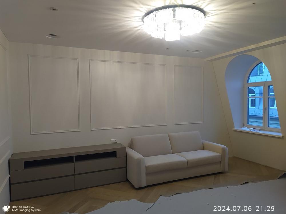 Ikkuna-aukkojen kaarirakenteiden tekeminen sekä asunnon kokonaisvaltainen remontointi huolellisella viimeistelyllä