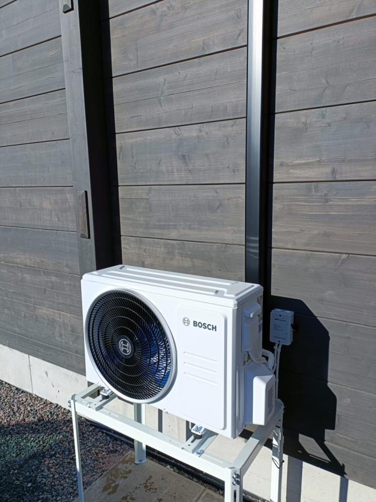 Ilmalämpöpumpun asennus omakotitaloon