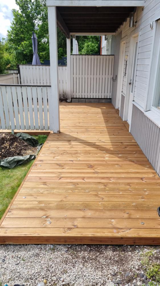 Terassilaudoituksen vaihto