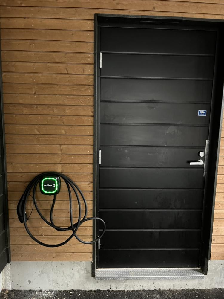 EV latausasema Wallbox