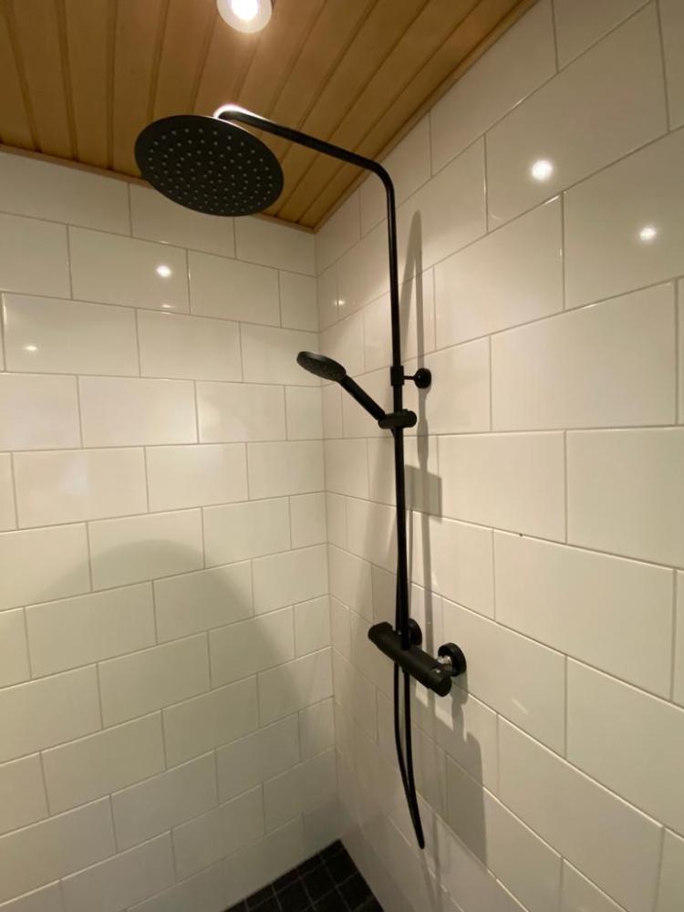 Kylpyhuoneen saneeraus omakotitaloon