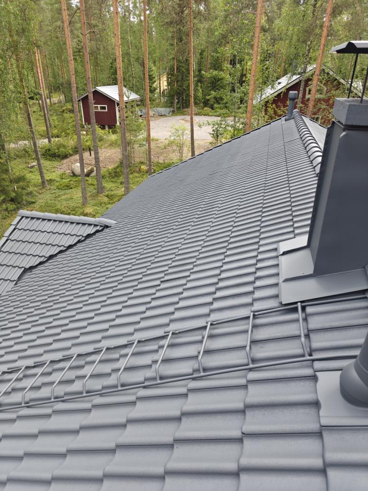 Tiilikaton pesu ja pinnoitus