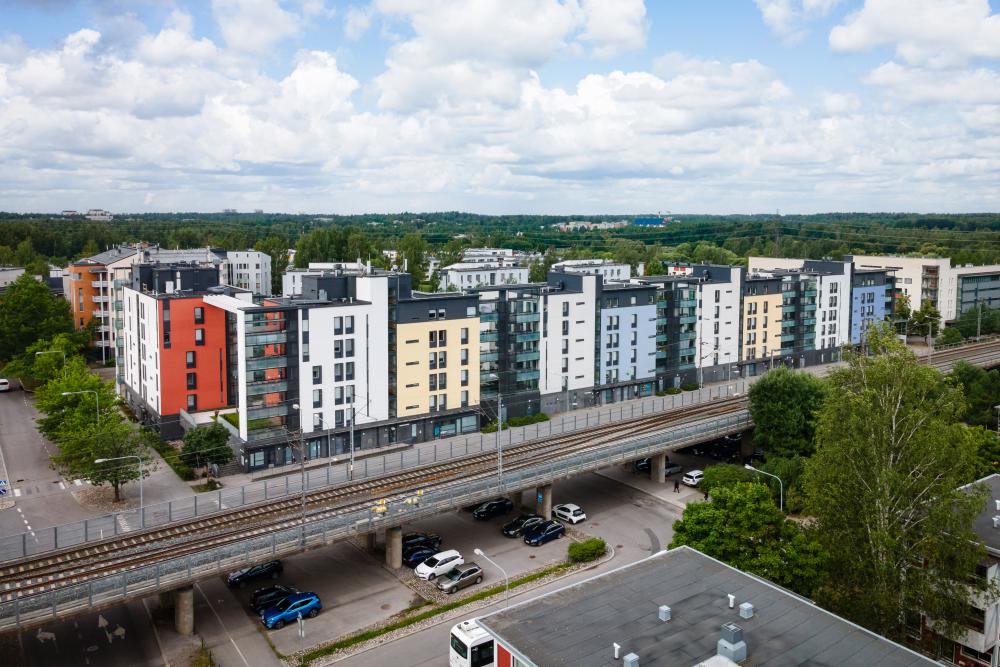 Julkisivun korjaus ja maalaus työt.