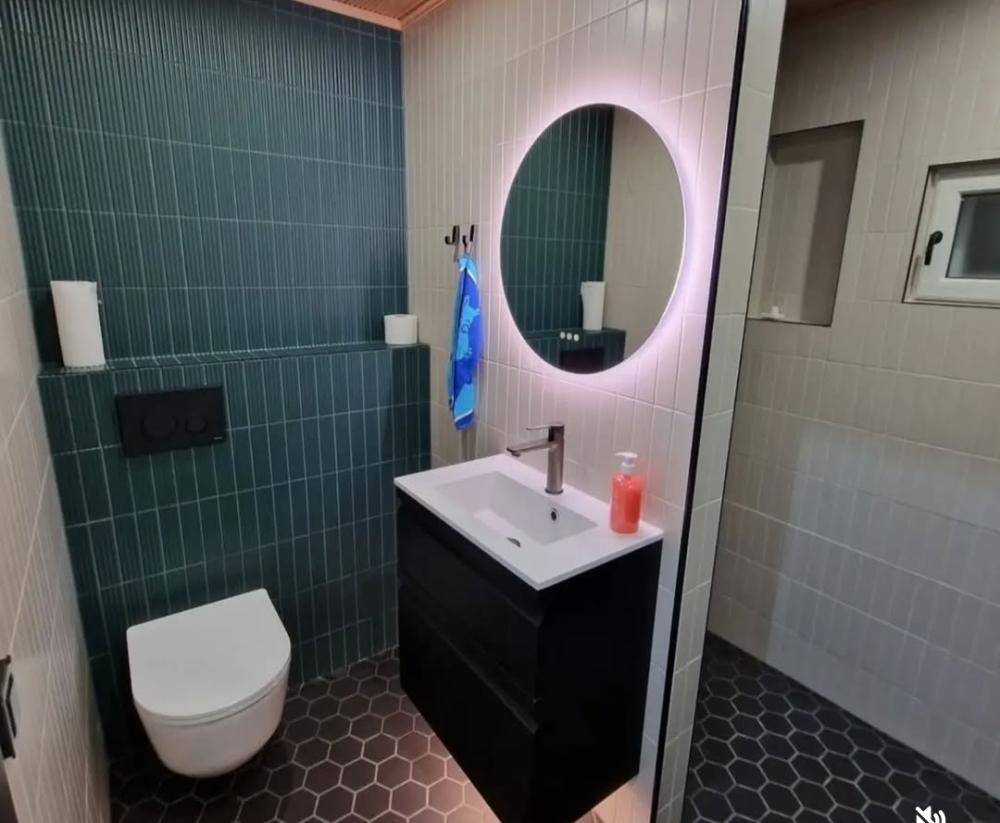 Kylpyhuoneen saneeraus Omakotitalo