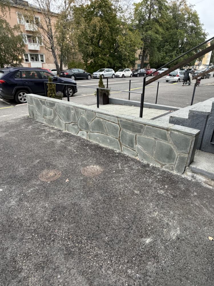 Muuri kunnostustyöt