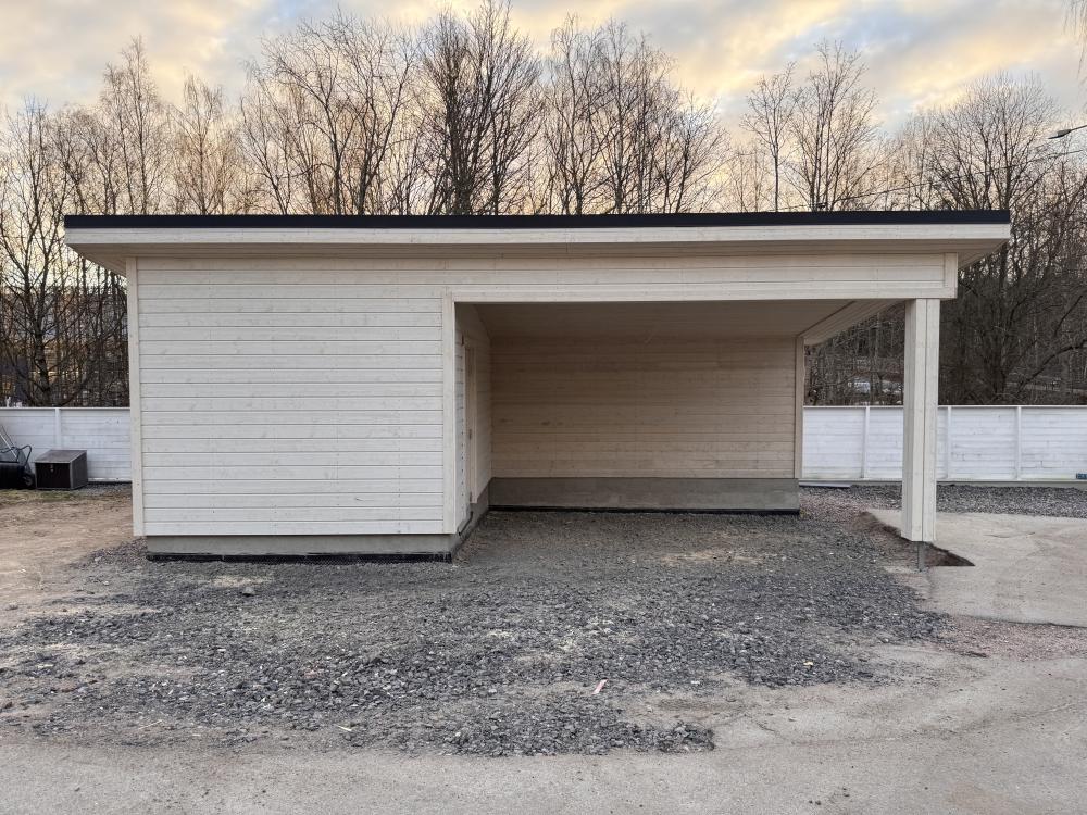 Autotallin rakentaminen