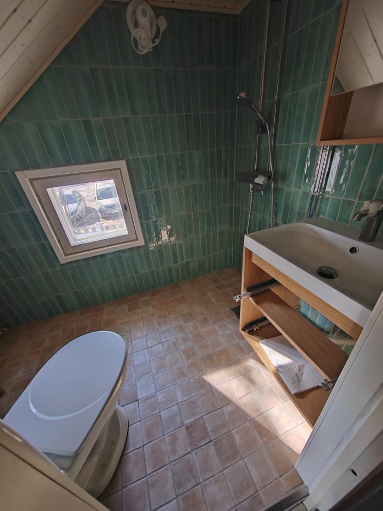 Wc n muutostyöt kylpyhuoneeksi